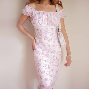 Vintage pink floral lace milkmaid dress 🌸